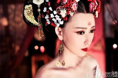  男子COS武媚娘惊艳造型网络走红 