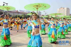  西双版纳举办首届象脚鼓舞及民族文化大展演 