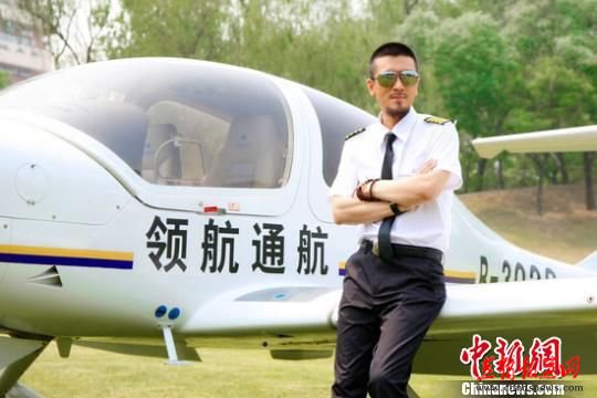 杨子承认与原配离婚多年否认用不同名字结两次婚