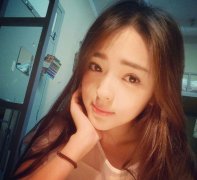  央美女生张鹤怡唯美清丽 神似郭碧婷 