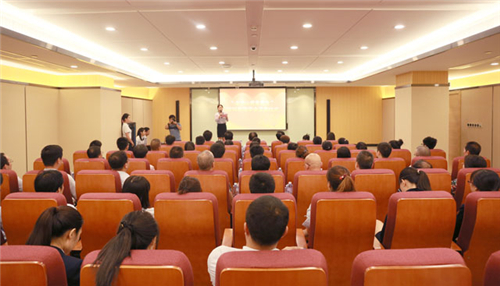 金日资助寒门学子圆大学梦 阳光助学爱心铺路