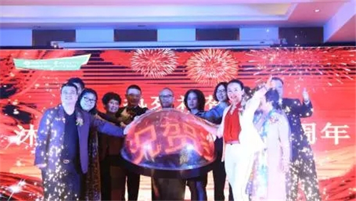 我仍待你如初恋——炎帝生物健康管理中国行大爱之旅第138站走进郑州