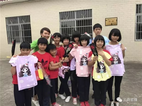 最美520：云尚情暖童心 感动广西