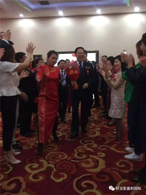 好当家大健康招商会议遇上了海参捕捞，热闹了！