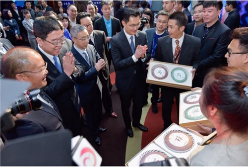 理想科技龙润茶首家入驻“一部手机游云南”APP，站在云南千亿茶产业的风口