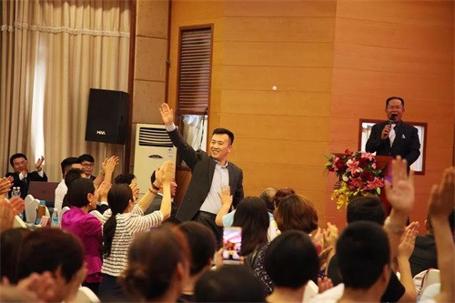 欢快的欢送会隆重举行！长青因你而骄傲！