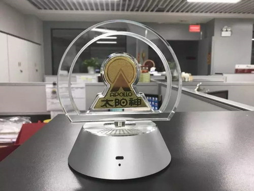 金灿灿的太阳神30周年纪念品刷爆朋友圈