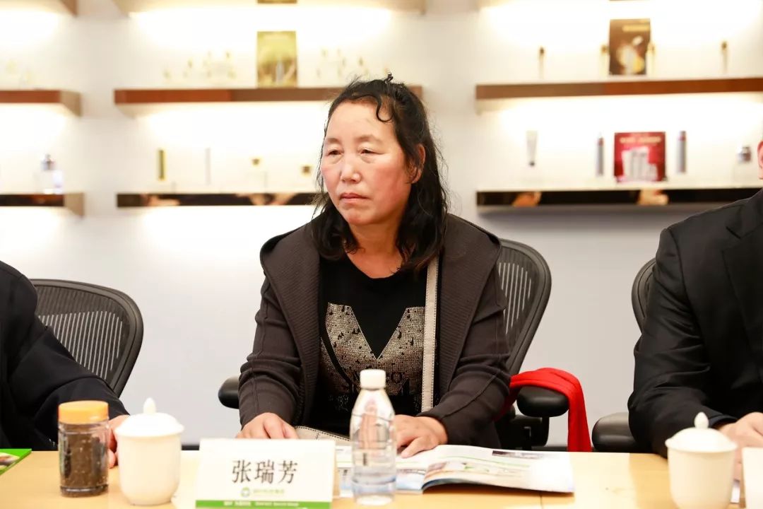 乌兰察布市市委常委 副市长张汝江莅临绿叶调研_直销报