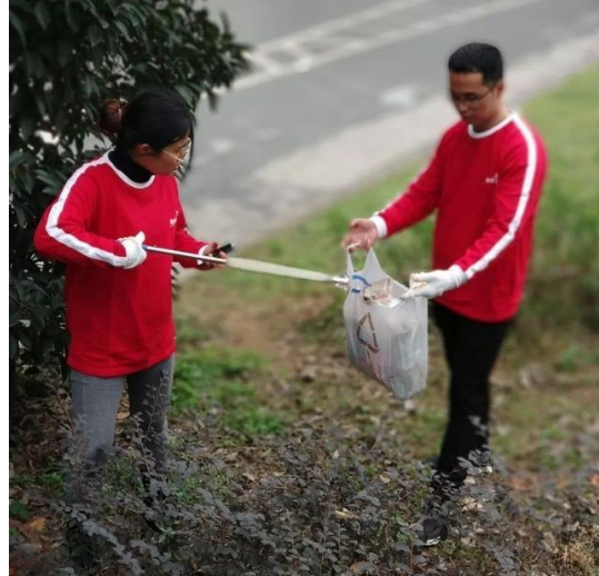 垃圾不落地，赣州更美丽——安利志愿者在行动