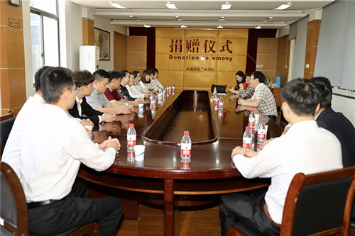安惠爱心慰问福利院 浓浓关怀暖人心