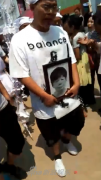  王宝强母亲因病去世 过往母子情深感人泪下 
