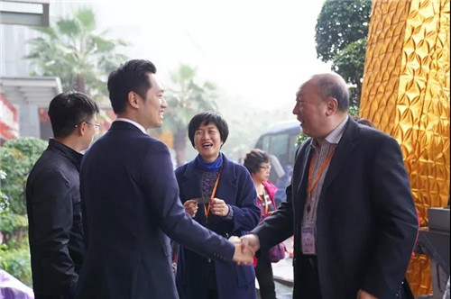 香港新界东西贡将军澳妇女会一行赴金日参观交流