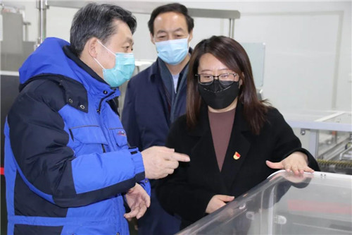 国家复工复产调研组一行莅临金诃藏药调研