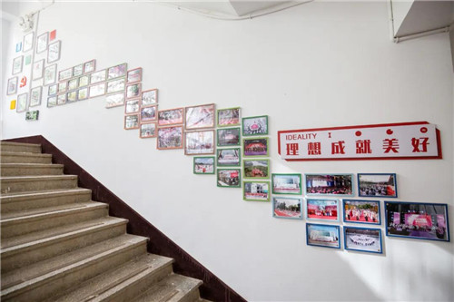 龙润人&理想乔迁新址 新起点·新征程·新作为