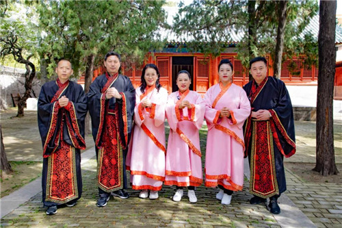“缅怀先圣 问道天下” 永春堂德和举办祭孔大典