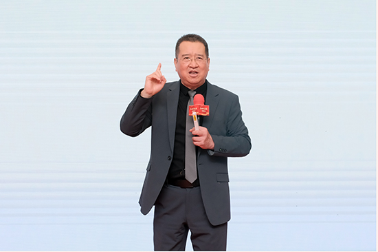 【图三 冯小剑特写】.jpg